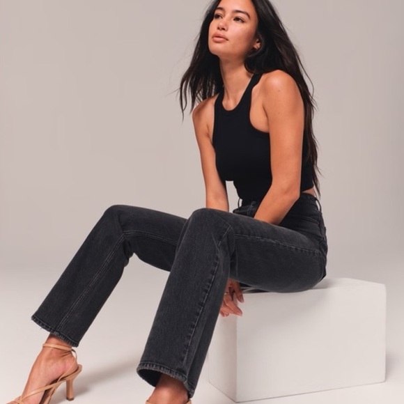Curve Love Abercrombie & Fitch Black Slim Straight Ultra High Rise Denim Jeans - Picture 1 of 6
